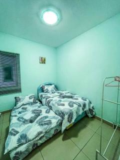 Cybercity Ph1 near KKIA by Family Homestay - 8