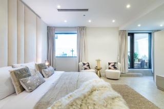 Ultimate 5BR Duplex Sky Villa with Private Pool and Panoramic Views by Exclusive Holiday Homes - 1