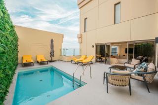 Ultimate 5BR Duplex Sky Villa with Private Pool and Panoramic Views by Exclusive Holiday Homes - 9
