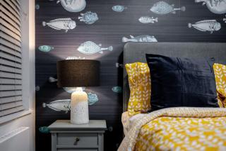 Luxury Apartment Next to the Beach New 2 Bedroom - Great Location - Fast WiFi - Smart TV - sleeps up to 4! Close to Purbeck, Corfe Castle, Sandbanks, Poole & Bournemouth - 7