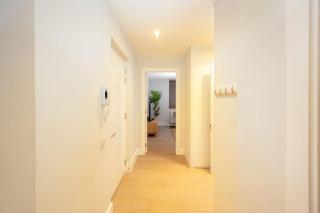 Luxury Apartment Next to the Beach New 2 Bedroom - Great Location - Fast WiFi - Smart TV - sleeps up to 4! Close to Purbeck, Corfe Castle, Sandbanks, Poole & Bournemouth - 6