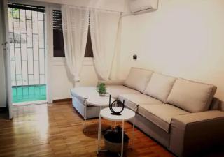 Apartment with private patio - Atene - 0