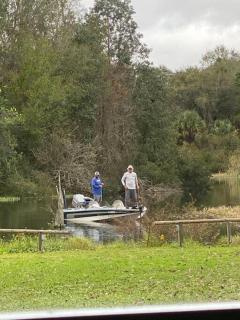 Professor Rousseau's Fishing RV Retreat - Crystal River - 9