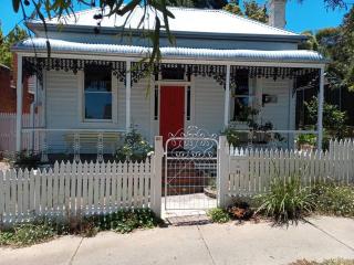 The Artist's Cottage - Bendigo - 3