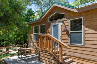 Adorable little cabin #26 - Kernville - 8
