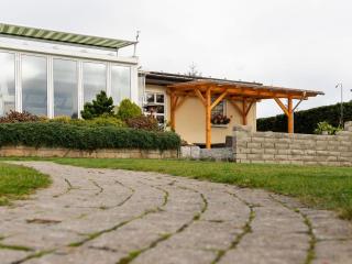 Holiday home with private garden - 2