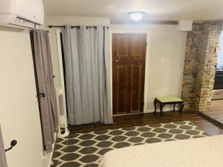 Vintage Uptown Hidden Gem, Walk to Everything New Renovation! - New Orleans - 8