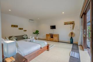 Villa Alleira Seminyak by Best Deals Asia Hospitality - Seminyak - 4