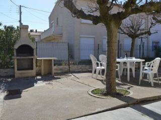 Villa 5 pièces avec annexe, proche plage et commerces, terrasse et parking, SAINT PIERRE LA MER - FR-1-229D-209 - Saint Pierre La Mer - 8
