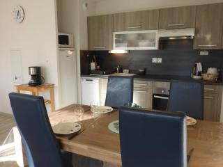 Agréable T2 à 1,5km du centre, proche plage, balcon, parking privé, ascenseur, 4 couchages - FR-1-224-447 - Saint Gilles Croix de vie - 6