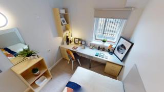 Ensuite Bedrooms at Great Newton House in Liverpool - Liverpool - 6