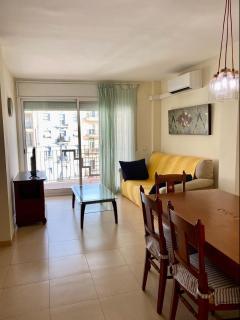 Apt Familiar con vistas al mar - 9