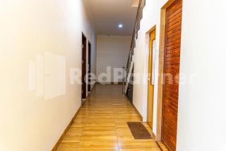 Adam Malik Guesthouse near Regale ICC Medan Mitra RedDoorz - Medan - 6