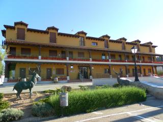 Hotel Milagros Rio Riaza - Milagros - 0