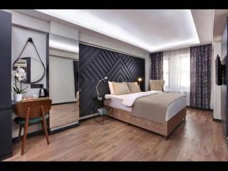 Luxury suite hotel room - 0