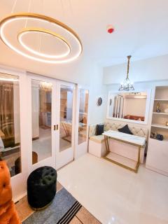 Modern 1BR in Uptown BGC - Manila - 9