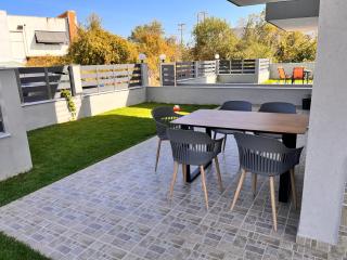 Three Cats Apartment - 0