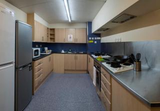 Ensuite Bedrooms with Shared Kitchen at Weston Hall in Manchester - Manchester - 5