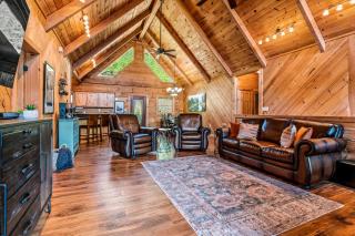 Peace in the Valley - Mtn VIEWS w/HotTub, GameRoom, Theatre, Arcade - Sevierville - 1