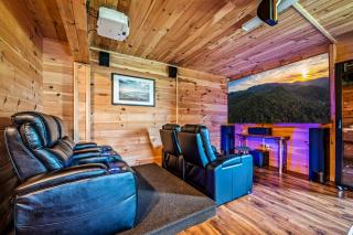 Peace in the Valley - Mtn VIEWS w/HotTub, GameRoom, Theatre, Arcade - Sevierville - 8