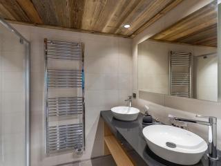 Duplex Neuf Près des Pistes avec Cheminée, Parking et Wifi Inclus - FR-1-562-72 - Courchevel - 5