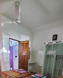 Busy Bee Apartments - Kololi - 8