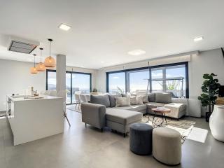 Villa de la Ponte by Atlantic Holiday - Arco da Calheta - 8
