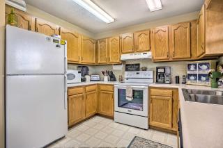 Bring a Pet Cozy Burnsville Cottage with Fire Pit! - Burnsville - 1