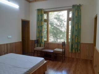 Gazing Moon Homestay - Shamshi - 0