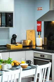 Rose House By Atlantic Holiday - Machico - 2