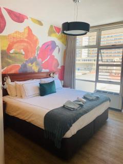 Oceanic 2 Bedroom Apartment - City View - Self-Catering - Durban - 3