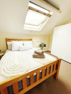5 Bedroom, sleeps 9 - base to explore Liverpool and beyond - Liverpool - 6