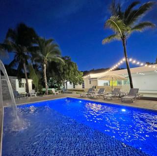 Zaba Beach House - 9