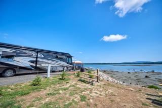 Narrows Too Camping Resort Cottage 11 - 8