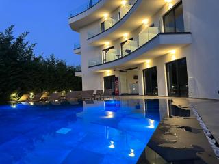 Blue Eye Hotel - Ksamil - 2