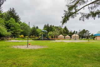 Long beach Camping Resort Yurt 8 - Oceanview - 3