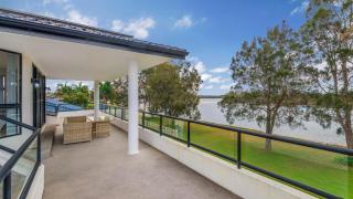 Taroona - Yamba - 2