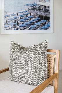 Sunshine Retreat offers Ocean Views and style - 1