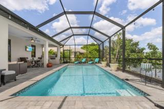 Heated Salt Water Pool, Kayaks, Pool Table - Villa Tropical Fruits - Roelens Vacations - Matlacha - 8