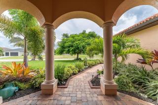 Gulf Access Sleeps 8 - Villa Tropicana - Roelens Vacations - Matlacha - 1