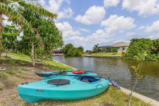 Heated Salt Water Pool, Kayaks, Pool Table - Villa Tropical Fruits - Roelens Vacations - Matlacha - 6