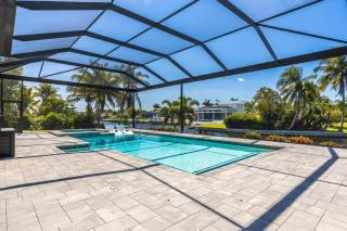 Gulf Access, Heated Salt Water Pool, Kayaks - Villa Surfside Escape - Roelens Vacations - Cape Coral - 8