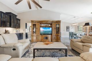 Heated Pool, Sleeps 8 - Villa Sunny Daze - Cape Coral - 4