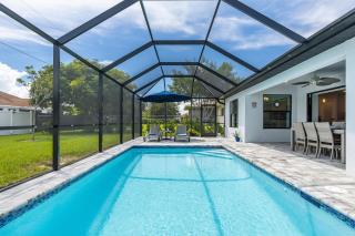 Heated Pool - Villa Starfish Kisses - Roelens Vacations - Matlacha - 9