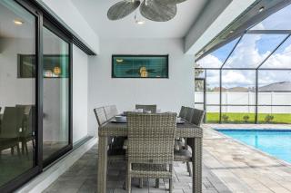 Heated Pool - Villa Starfish Kisses - Roelens Vacations - Matlacha - 3