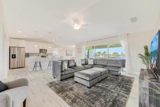 Waterfront - Villa Sand Castle - Roelens Vacations - Matlacha - 4