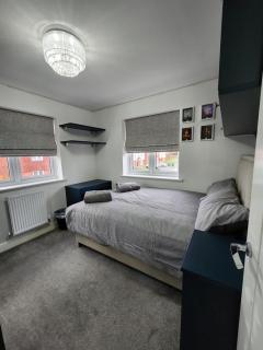Spacious 3-bed Luxury Maidstone Kent Home - Wi-Fi & Parking - 3