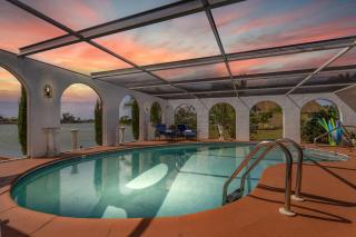 Lake Veiw - Villa Royale - Roelens Vacations - Cape Coral - 0