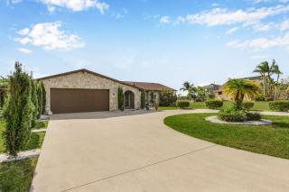 Lake Veiw - Villa Royale - Roelens Vacations - Cape Coral - 3