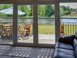 Watersedge - E1106 - Horning - 1